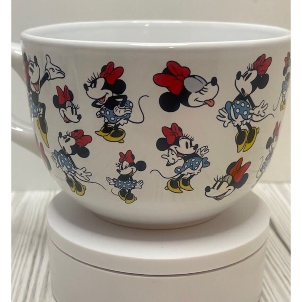 Disney Minnie Mouse All Over OVERSIZED Soup or Coffee Mug Ceramic Cup Bowl
